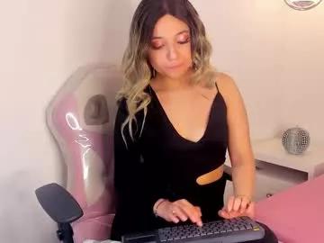 lara_crofftt from Chaturbate