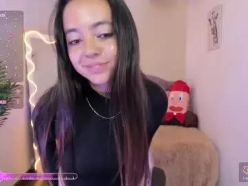 laraa_tay from Chaturbate