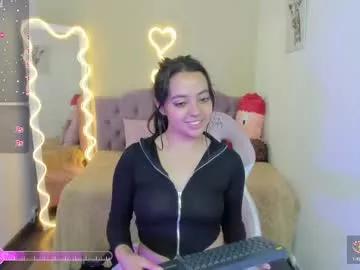 laraa_tay from Chaturbate