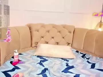 larakrof from Chaturbate