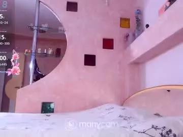 leelooxxx from Chaturbate