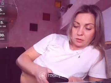 leelooxxx from Chaturbate