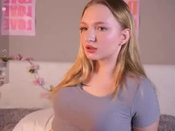 Leilavitro from Chaturbate