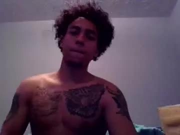 lilchavez1017 from Chaturbate