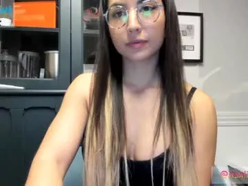 Cute lilirod from Chaturbate