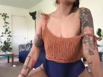lily_henry from Chaturbate