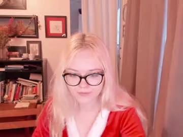 lily_holy from Chaturbate