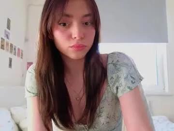 lilyewing_ from Chaturbate
