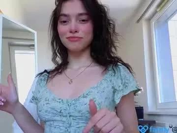 lilyewing_ from Chaturbate