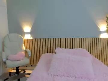 little_effy18 from Chaturbate