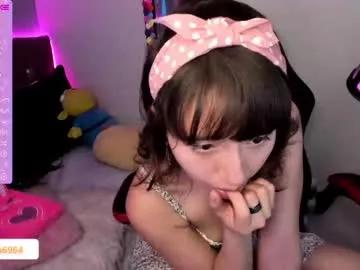 little_pitufina from Chaturbate