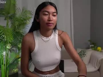 littlemiss_kira from Chaturbate