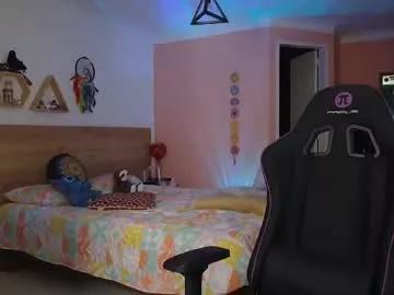 lollaa_doll from Chaturbate