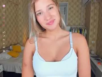 Loookat_me from Chaturbate