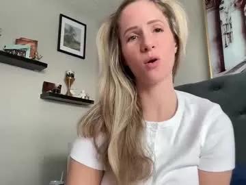 luxlovely111 from Chaturbate