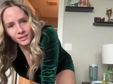 luxlovely111 from Chaturbate