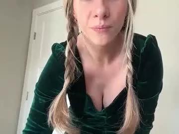 luxlovely111 from Chaturbate