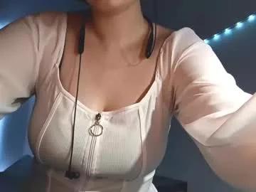 lynnacarnley from Chaturbate