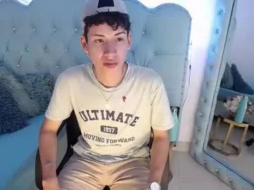 matteo_white1 from Chaturbate