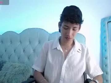 matteo_white1 from Chaturbate