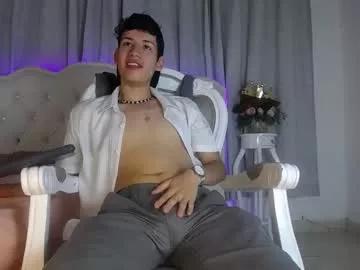 matteo_white1 from Chaturbate