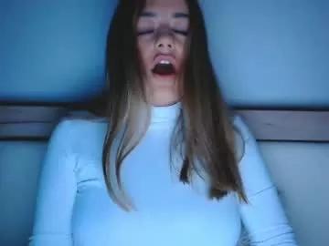 mayadelevinnge from Chaturbate