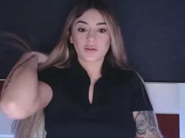 mayadelevinnge from Chaturbate