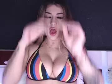 mayadelevinnge from Chaturbate