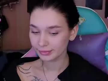 mella_freya from Chaturbate