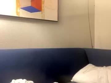 miamiclos1 from Chaturbate