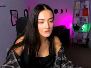 Miki_nikki from Chaturbate