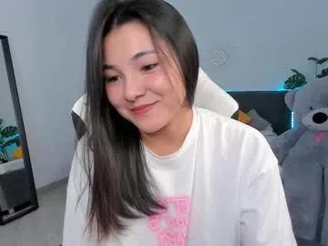 mikkalove from Chaturbate