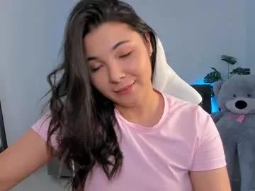 mikkalove from Chaturbate