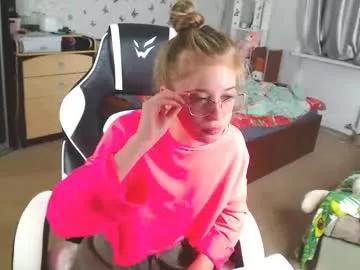 molly_barbie from Chaturbate