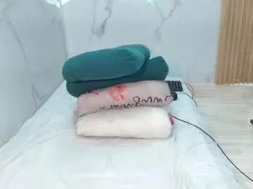 mollyguns from Chaturbate is Freechat