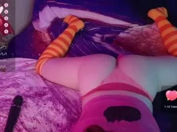 moon_shy from Chaturbate