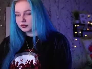 moon_valkyriie from Chaturbate