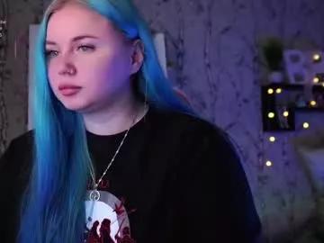 moon_valkyriie from Chaturbate