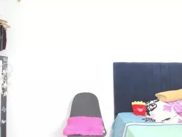 moonandhoney_ from Chaturbate