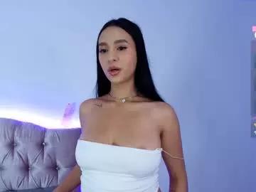 moonbrunettee from Chaturbate