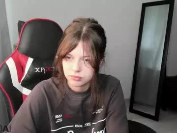 nellysunrise_1 from Chaturbate