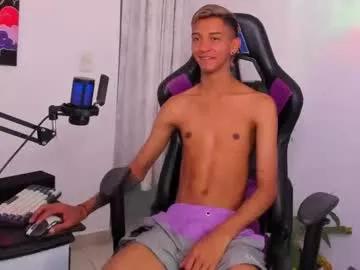 nick_greey from Chaturbate is Freechat