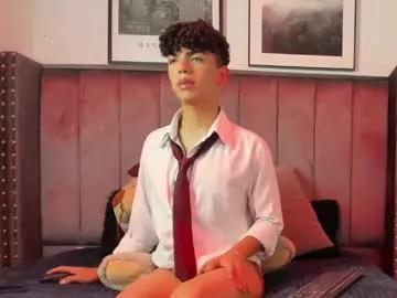 niick_twink from Chaturbate