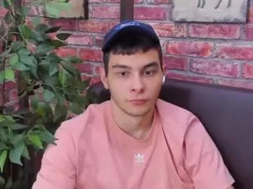olliepowers from Chaturbate