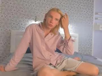omensilk from Chaturbate is Freechat