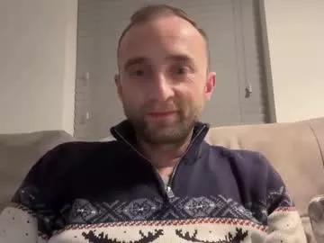 peterbigcum37 from Chaturbate