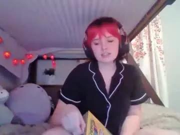 Pheebs_cams from Chaturbate
