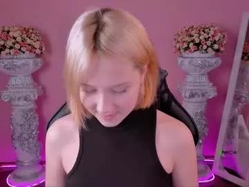 polly_shy from Chaturbate