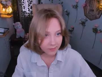 polly_shy from Chaturbate