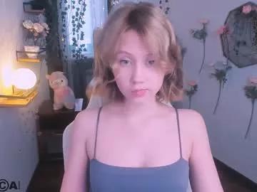 polly_shy from Chaturbate